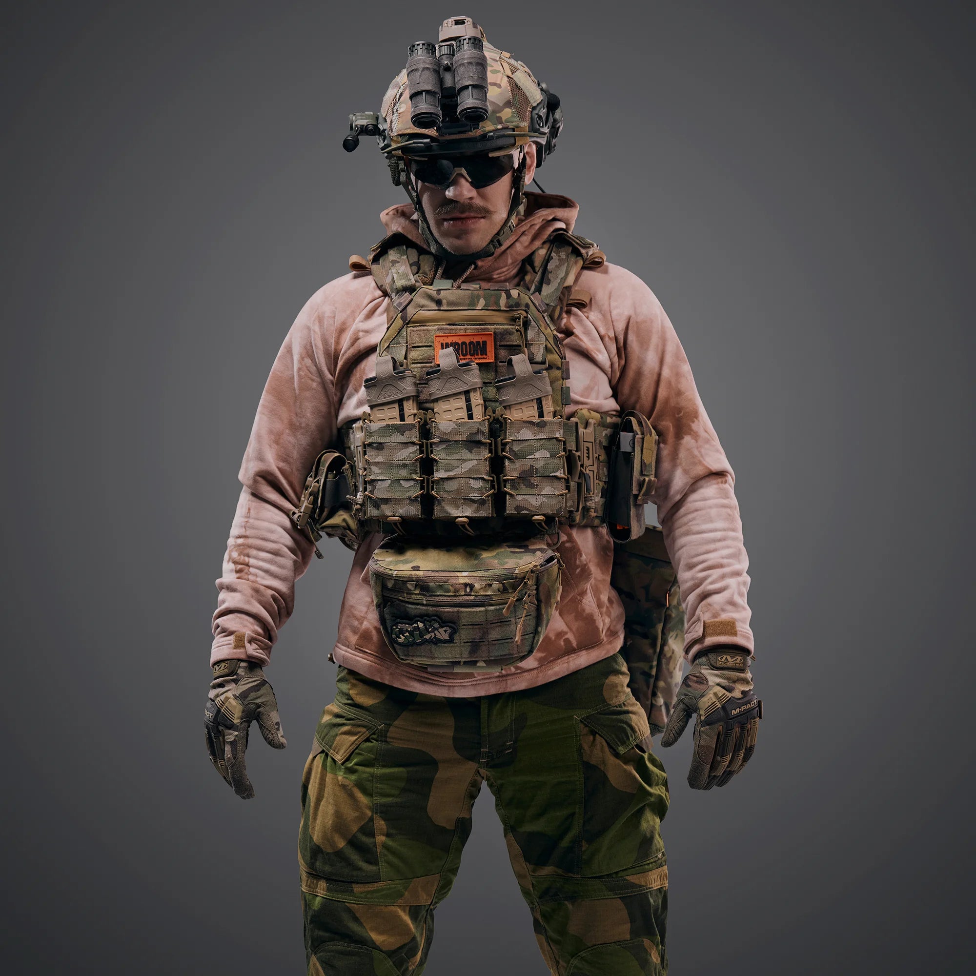 Ghost Gen4 V2 Plate Carrier with Quick Release System + 9 Pouches, Color Multicam