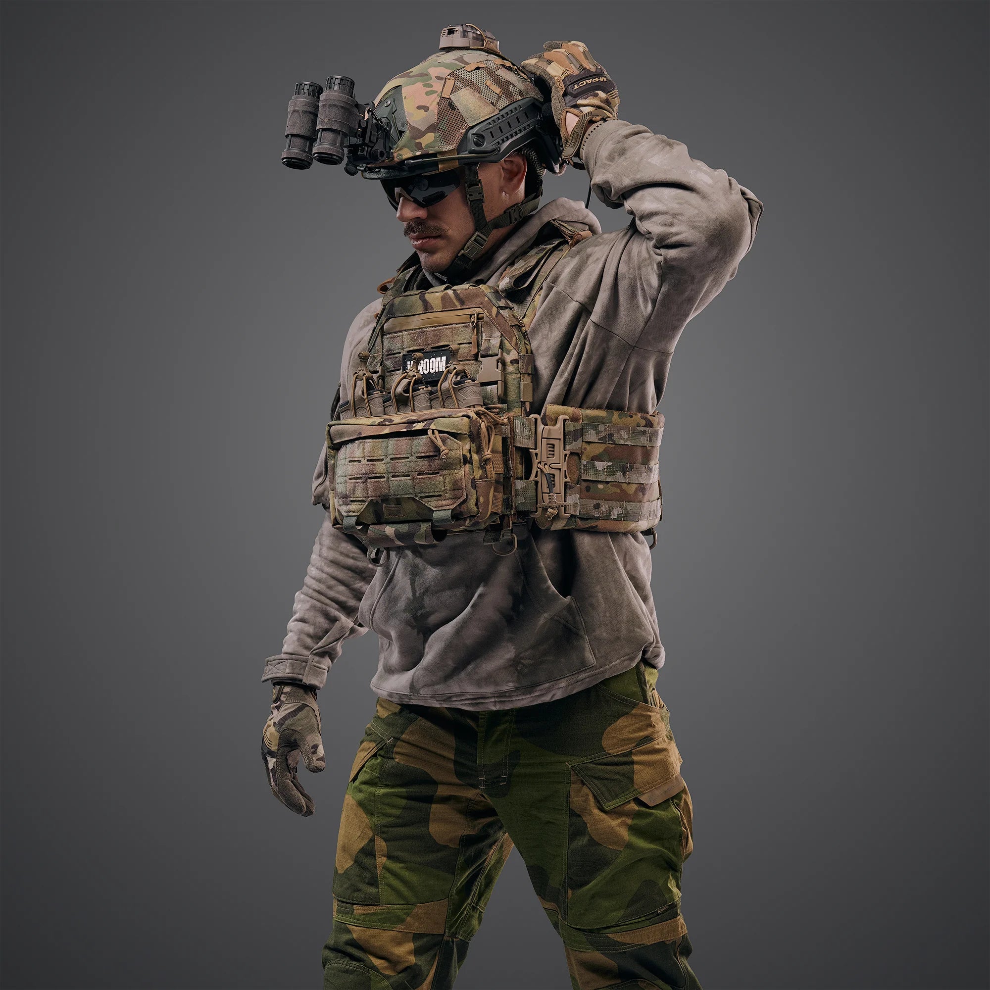 Ghost Performance V1 Plate Carrier with Quick Release System, MOLLE System & Placard, Color Multicam