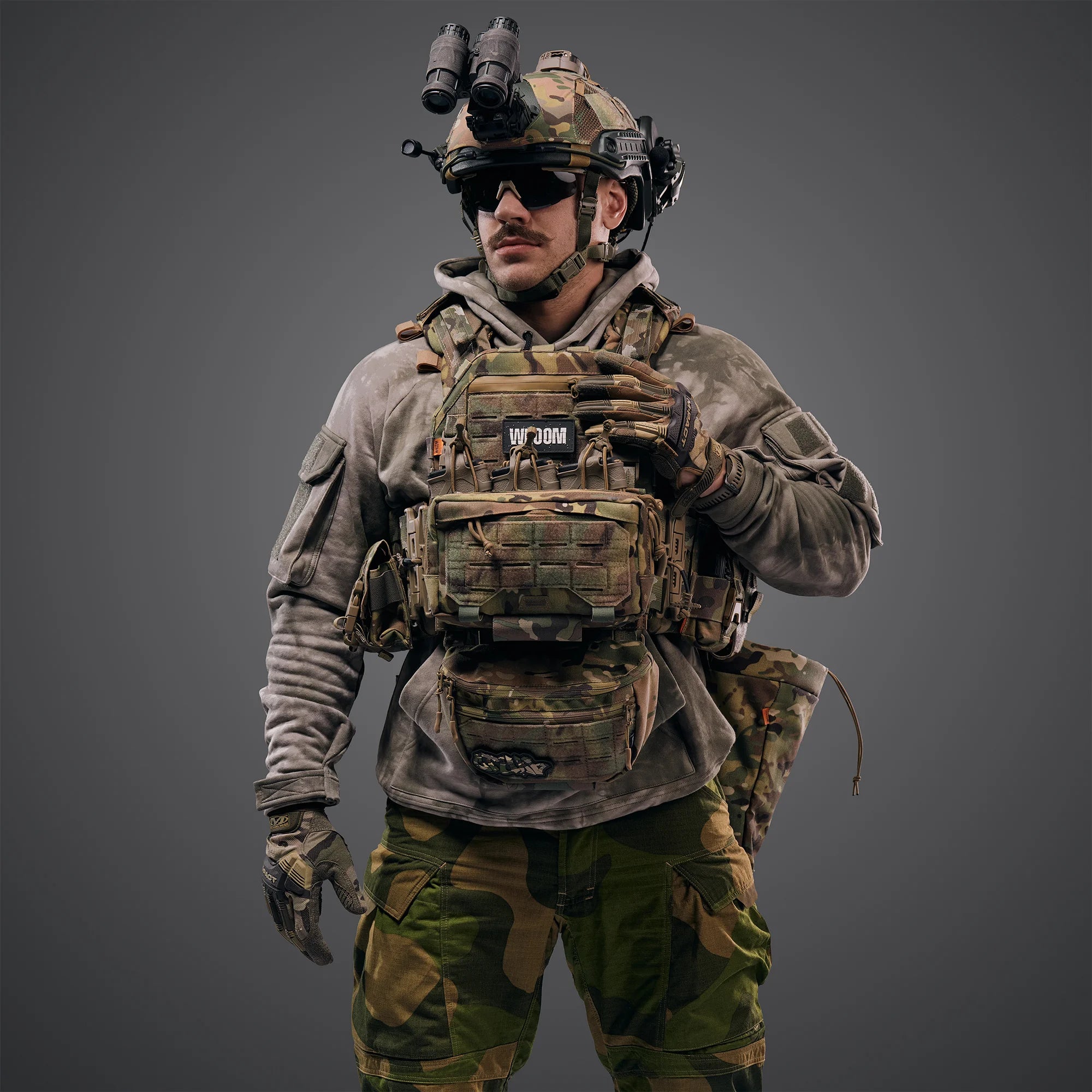 Ghost Performance V2 Plate Carrier with Quick Release System + 9 Pouches, Color Multicam