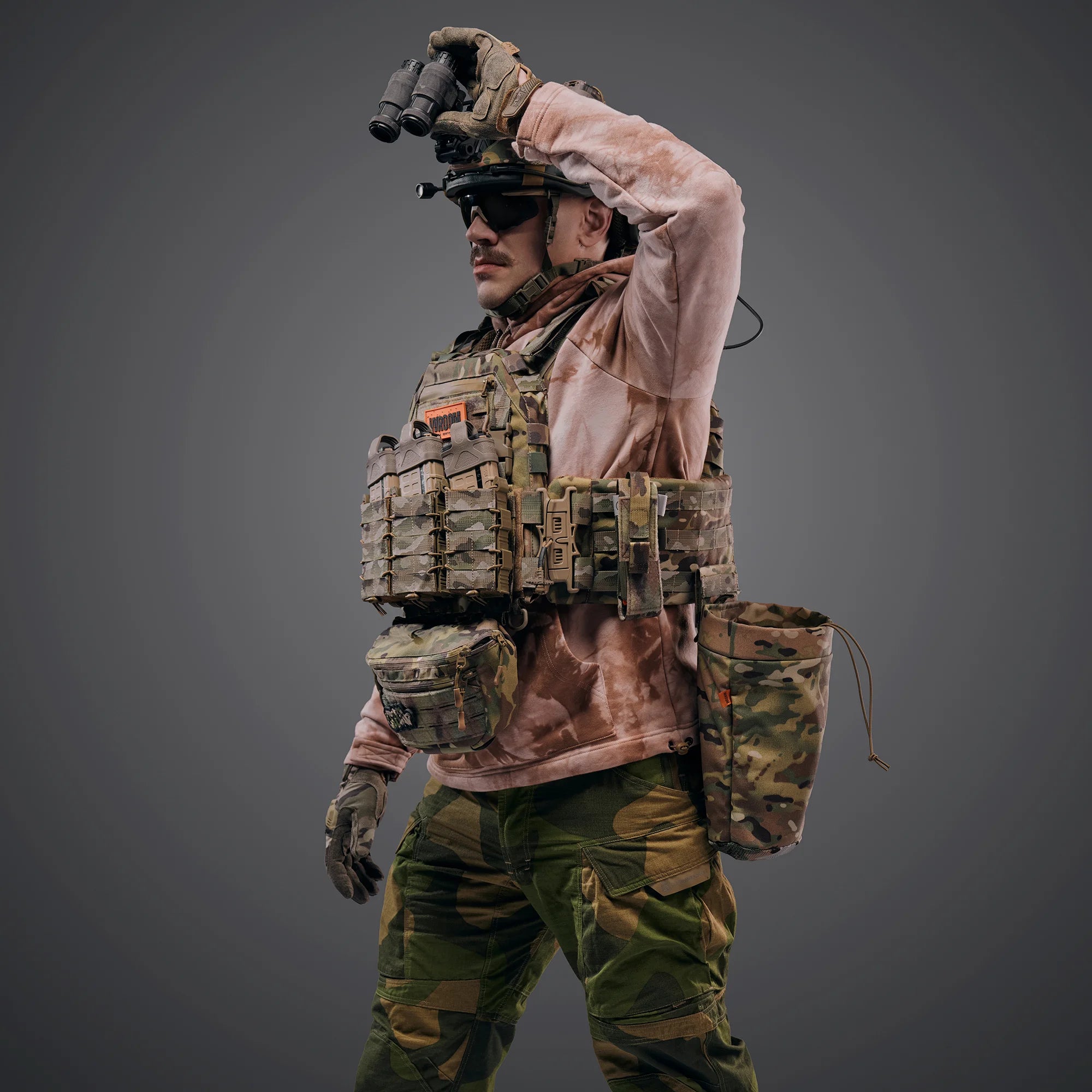 Porte-plaques Ghost Gen4 V2 avec système de largage rapide + 9 poches, couleur Multicam