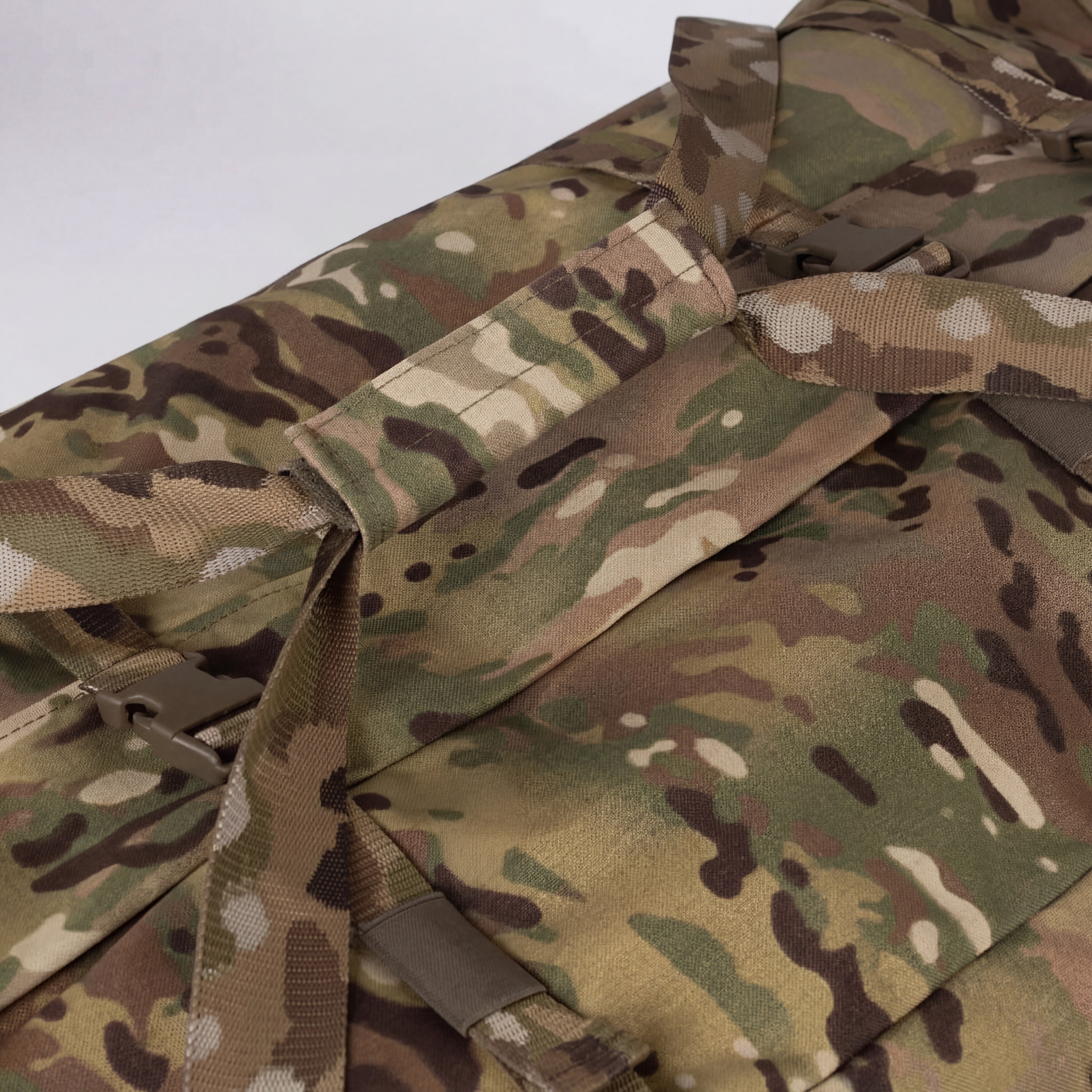 WROOM 100L Tactical Duffle Bag. Cordura 500D. Waterproof. Color Multicam